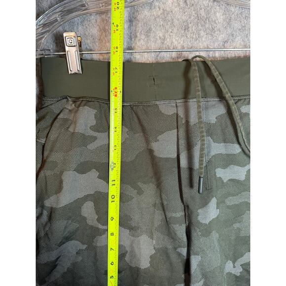 Lululemon Mens THE Short Camouflage 7" Linerless Athletic Stretch - Medium - Picture 8 of 9